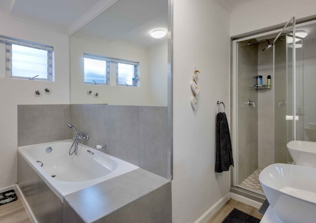 Corner Delight at Onrust Beach thumbnail 15